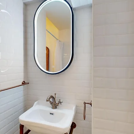 Bluestay 277 - Superb In * Paris